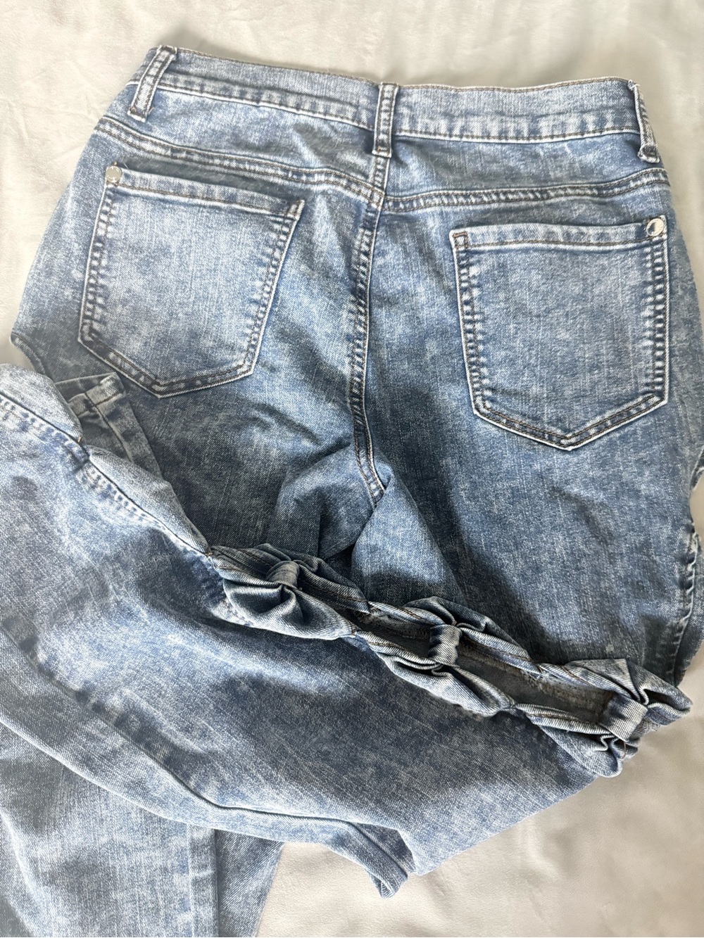VENUS Acid Wash Blue Bow tie Cutout Jeans size 4 - Picture 5 of 6